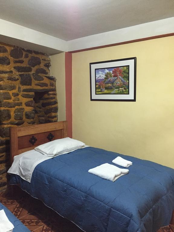 Rumi Sonqo Hostel Ollantaytambo Bagian luar foto