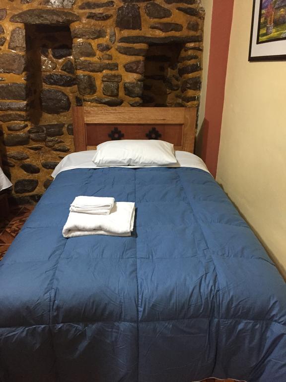 Rumi Sonqo Hostel Ollantaytambo Bagian luar foto